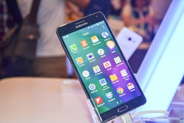  SAMSUNG GALAXY A7 - 2015