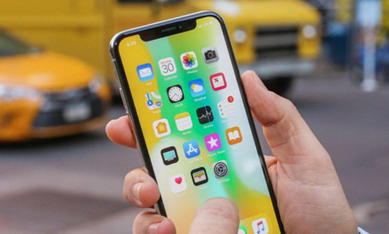 Iphone 13 màn hình Màu sắc bị ngả vàng/xanh nguyên nhân cách khắc phục